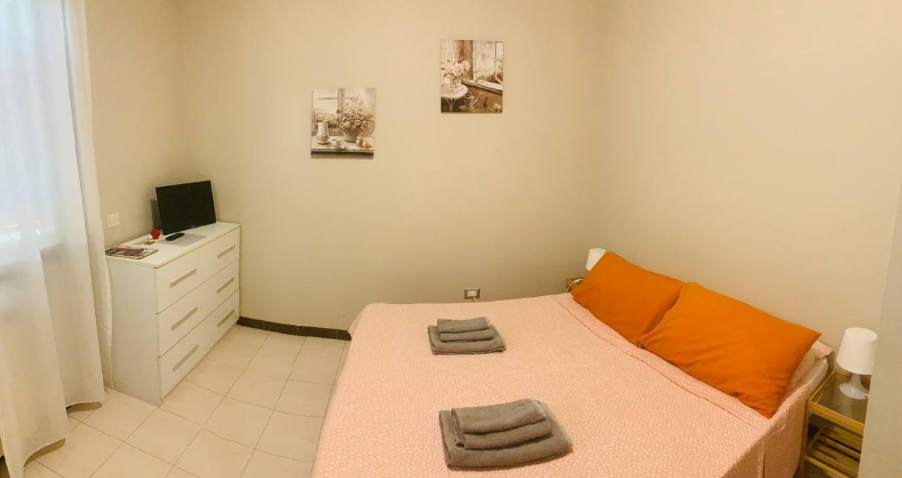 32 Hotel Чампино Екстериор снимка